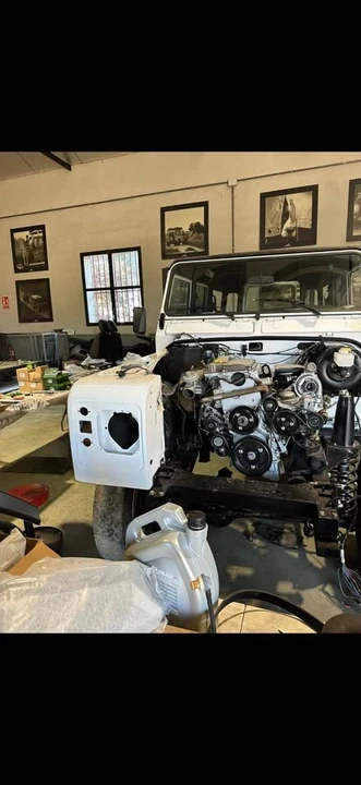 1998 Land Rover Defender 110 - Image 5 of 16