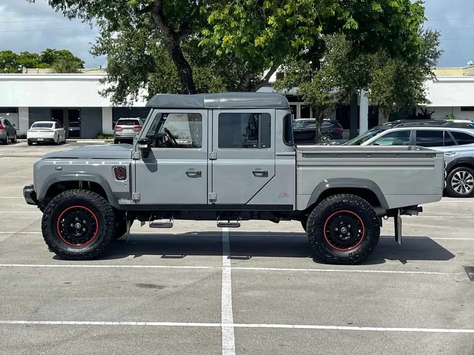 1998 Land Rover Defender 130 - Image 3 of 10