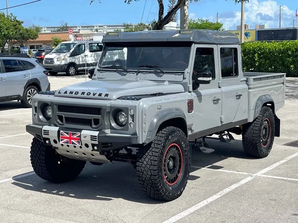 1998 Land Rover Defender 130 - Image 2 of 10