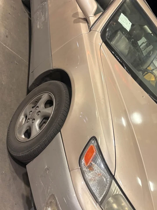 1998 Lexus ES 3rd Gen - Image 2 of 3