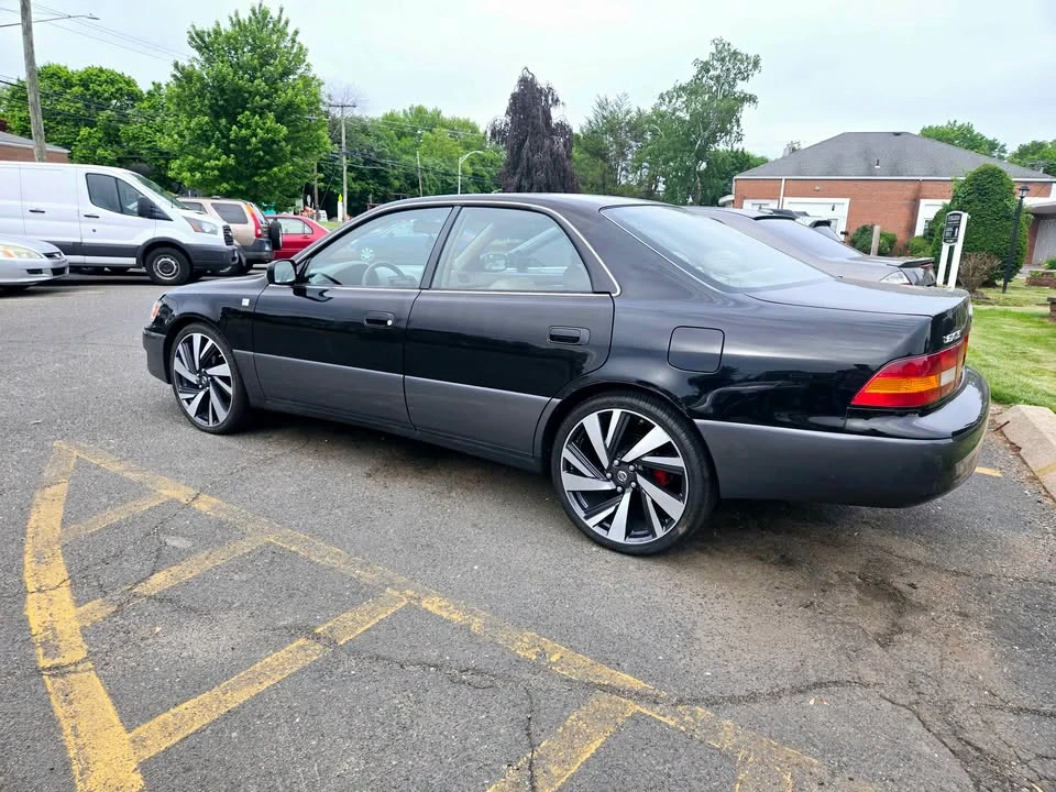 1998 Lexus ES 3rd Gen - Image 2 of 8