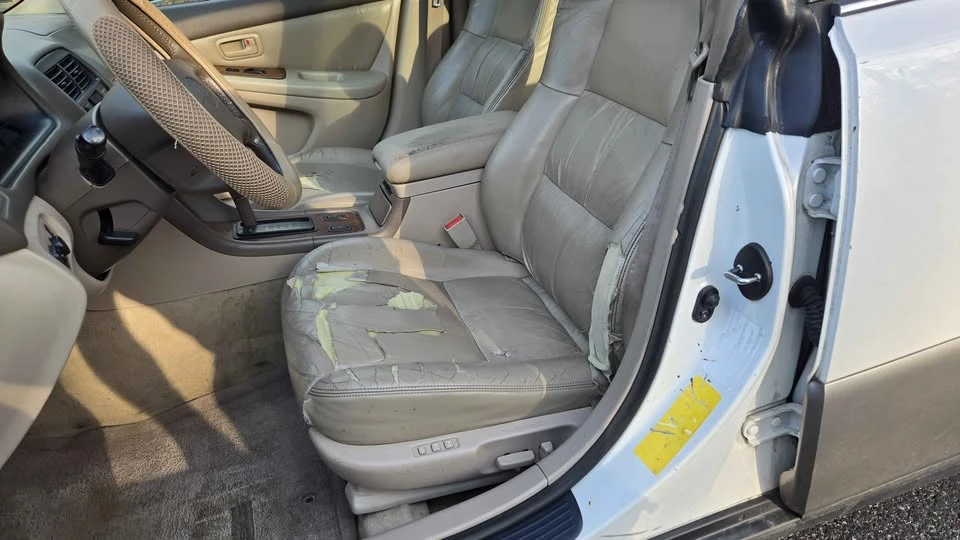 1998 Lexus ES 3rd Gen - Image 12 of 20