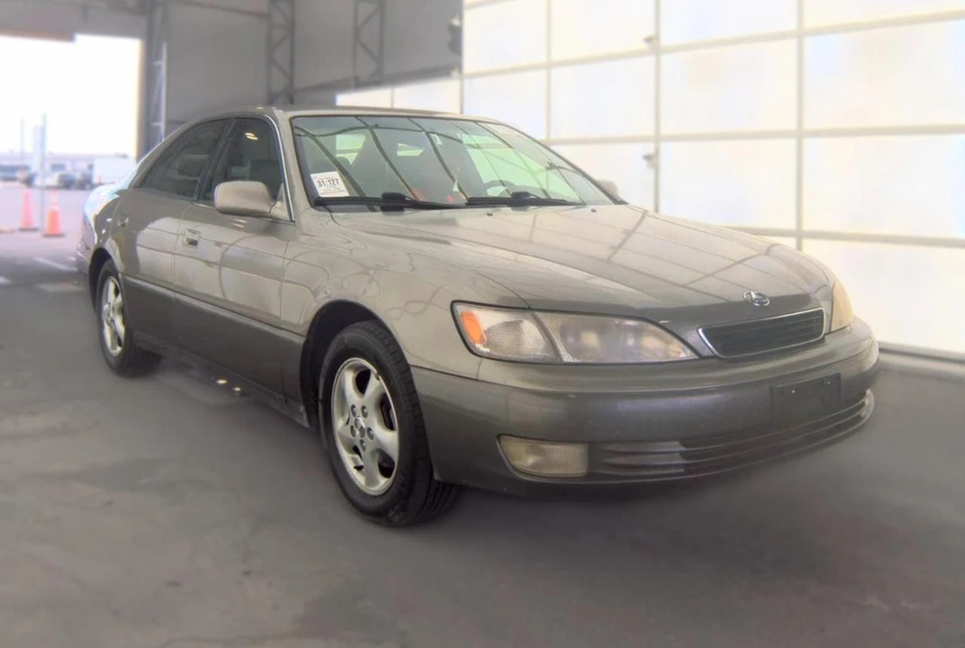 1998 Lexus ES 3rd Gen - Image 3 of 14