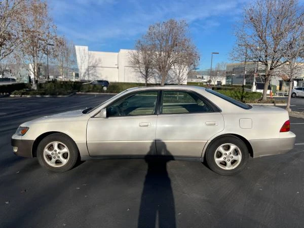 1998 Lexus ES 3rd Gen - Image 3 of 21