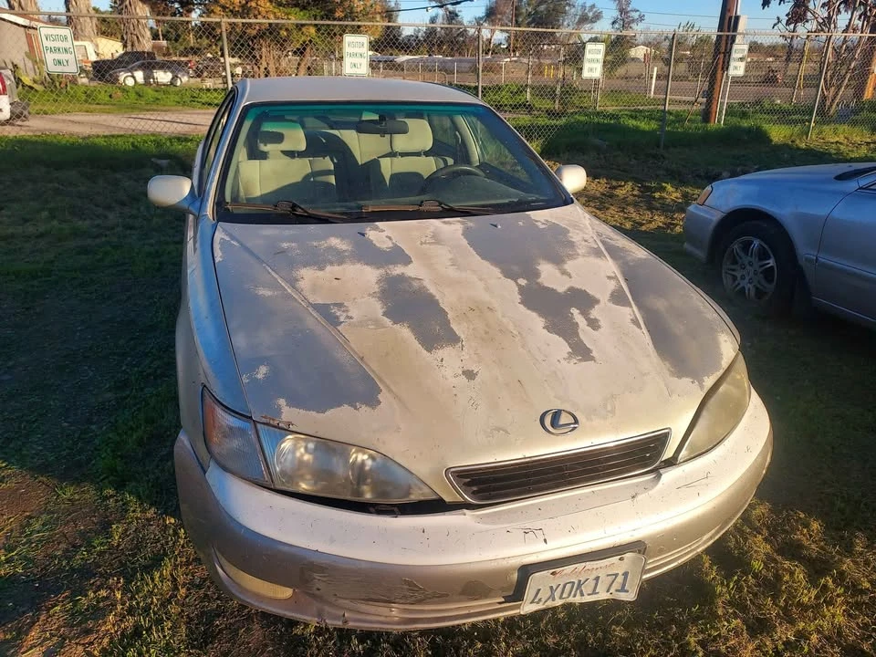 1998 Lexus ES 2nd Gen - Image 2 of 2