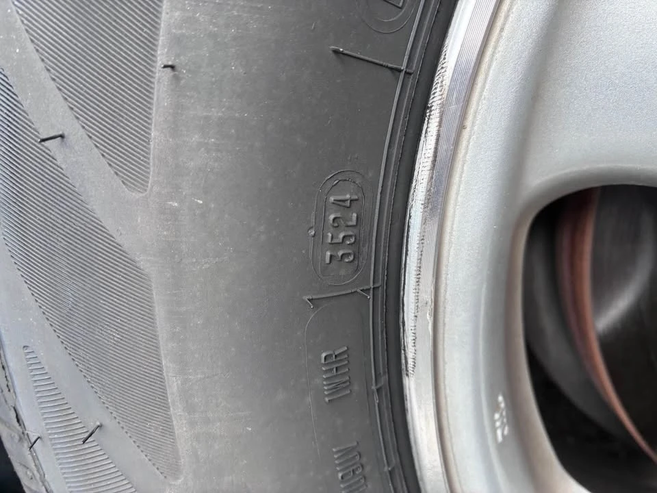 1998 Lexus ES 2nd Gen - Image 3 of 7