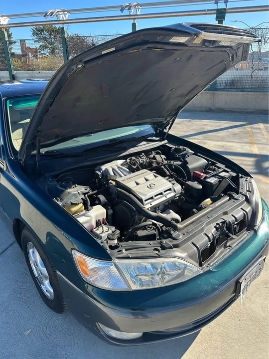 1998 Lexus ES 3rd Gen - Image 12 of 18