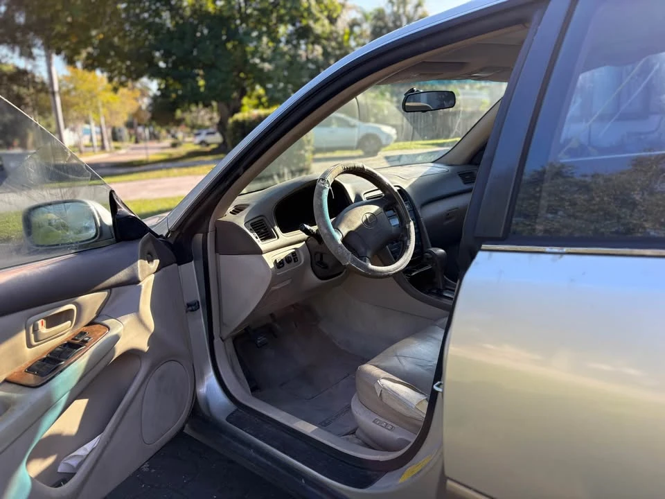 1998 Lexus ES 3rd Gen - Image 5 of 6