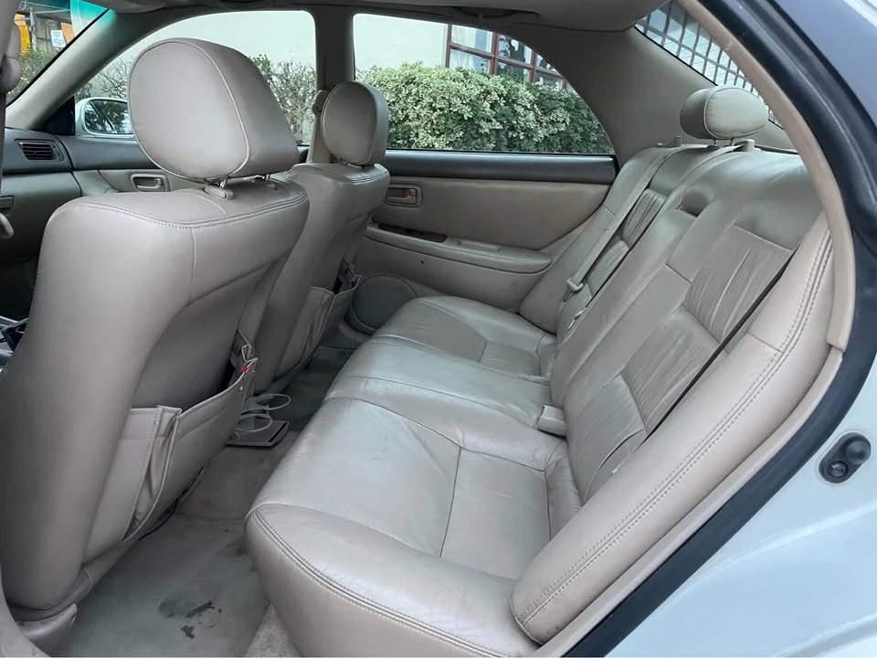 1998 Lexus ES 3rd Gen - Image 11 of 17