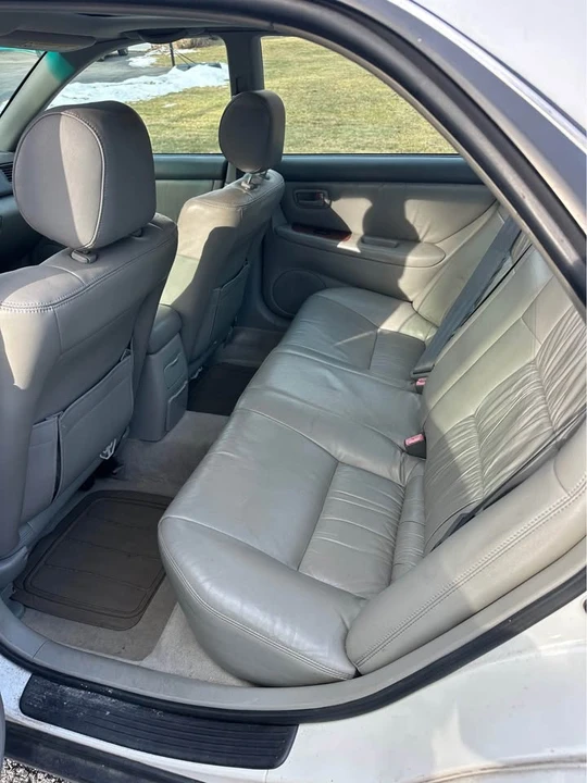 1998 Lexus ES 3rd Gen - Image 5 of 7