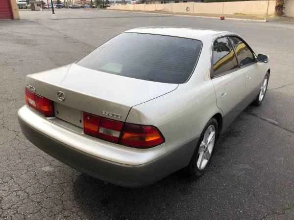 1998 Lexus ES 3rd Gen - Image 6 of 9
