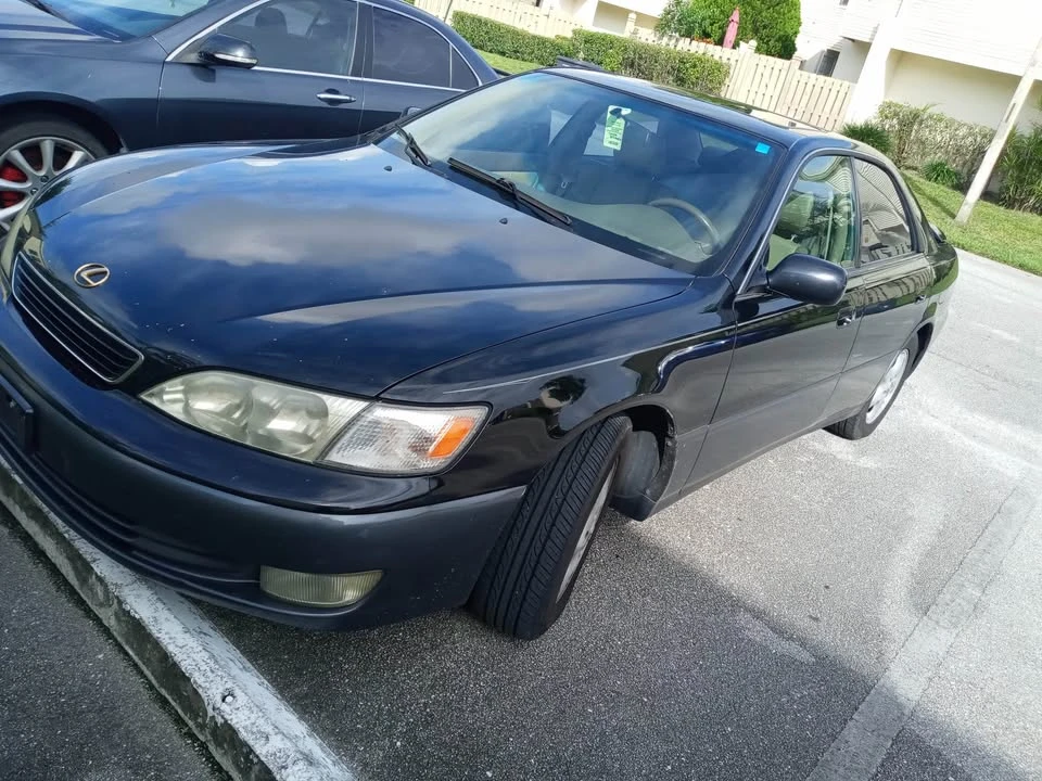 1998 Lexus ES 3rd Gen - Image 9 of 9