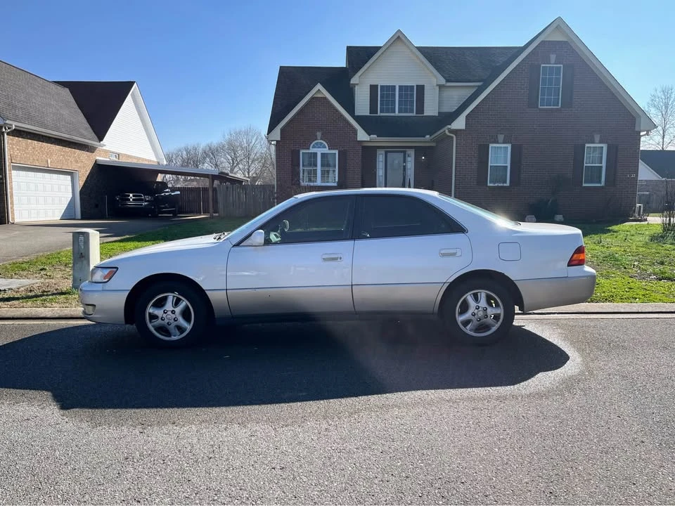 1998 Lexus ES 3rd Gen - Image 4 of 7