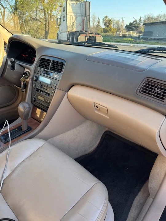 1998 Lexus ES 3rd Gen - Image 4 of 9