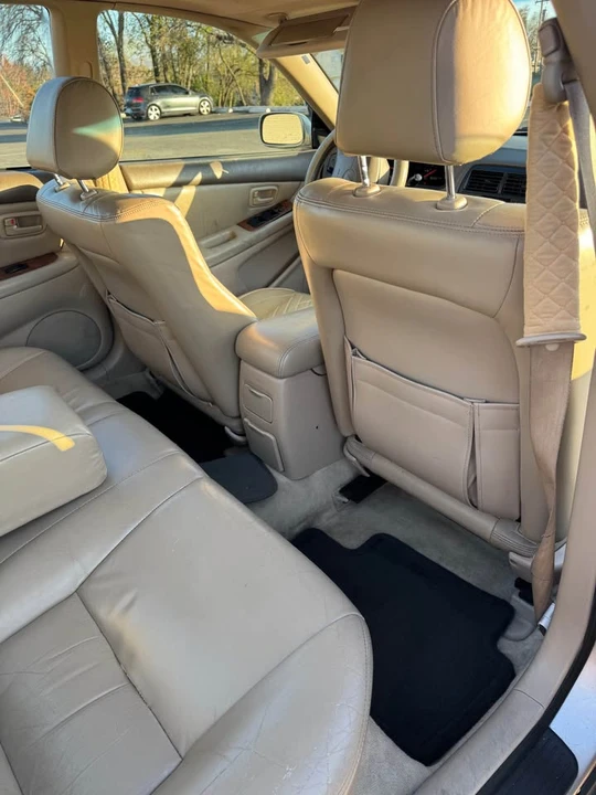 1998 Lexus ES 3rd Gen - Image 3 of 9