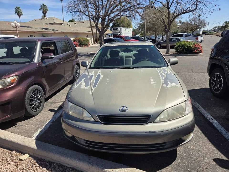 1998 Lexus ES 3rd Gen - Image 11 of 14