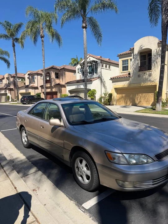 1998 Lexus ES 3rd Gen - Image 4 of 7
