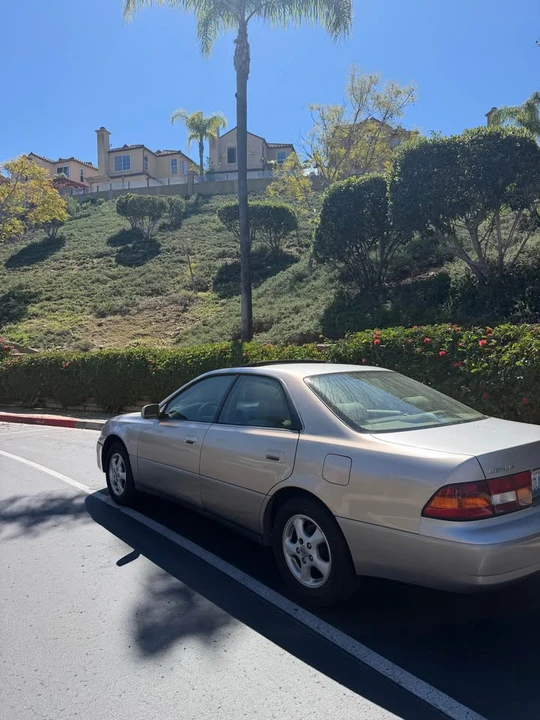 1998 Lexus ES 3rd Gen - Image 3 of 7