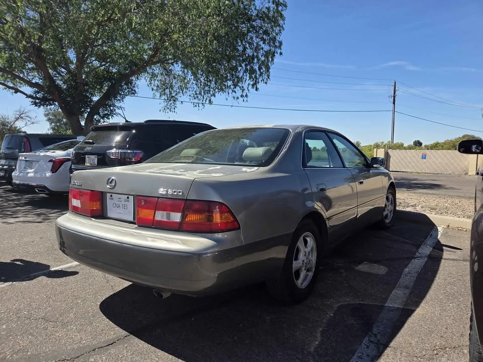 1998 Lexus ES 3rd Gen - Image 10 of 14