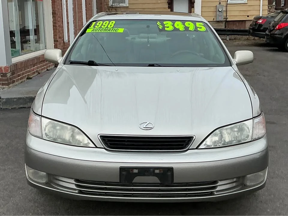 1998 Lexus ES 3rd Gen - Image 2 of 18
