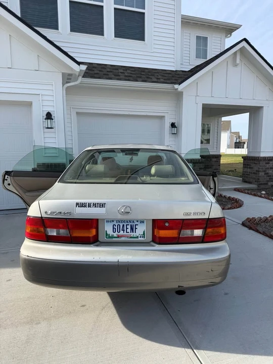 1998 Lexus ES 3rd Gen - Image 6 of 10