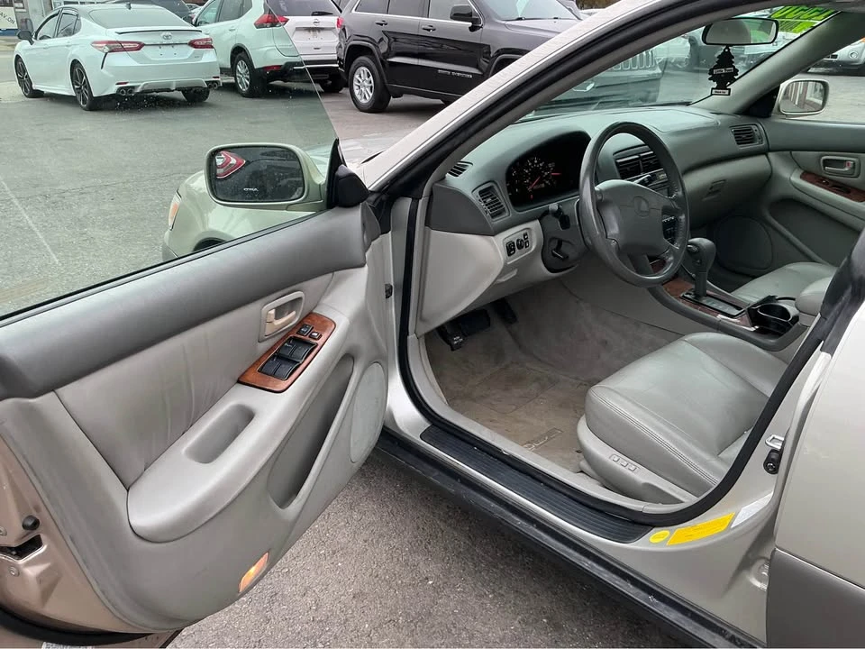 1998 Lexus ES 3rd Gen - Image 7 of 18