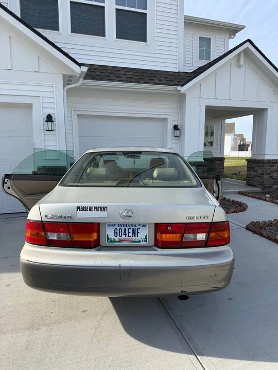 1998 Lexus ES 3rd Gen - Image 4 of 10