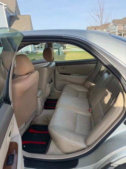 1998 Lexus ES 3rd Gen - Image 2 of 10