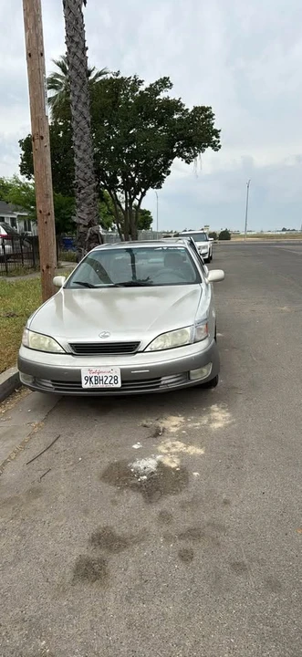 1998 Lexus ES 3rd Gen - Image 4 of 4