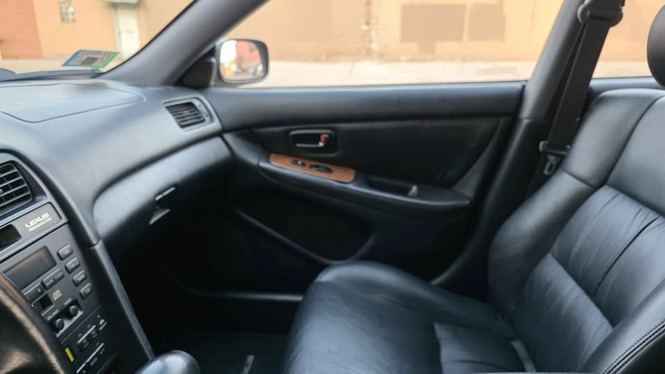 1998 Lexus ES 3rd Gen - Image 5 of 11