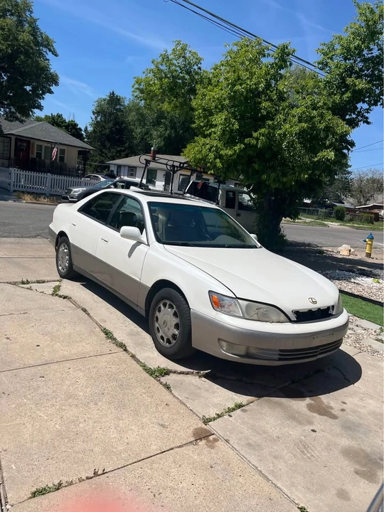 1998 Lexus ES 3rd Gen - Image 3 of 10