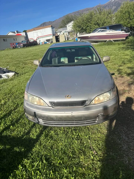 1998 Lexus ES 3rd Gen - Image 3 of 10