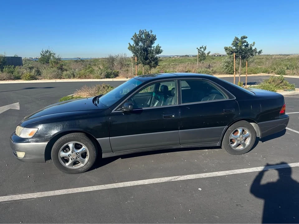 1998 Lexus ES 3rd Gen - Image 4 of 11