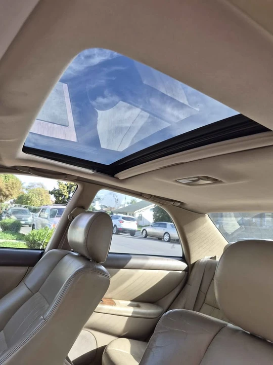1998 Lexus ES 3rd Gen - Image 3 of 11