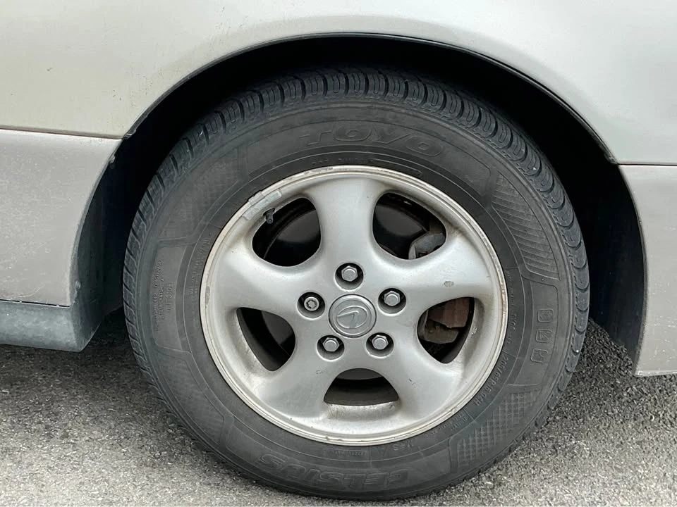 1998 Lexus ES 3rd Gen - Image 11 of 20