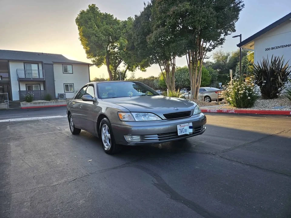 1998 Lexus ES 3rd Gen - Image 8 of 12