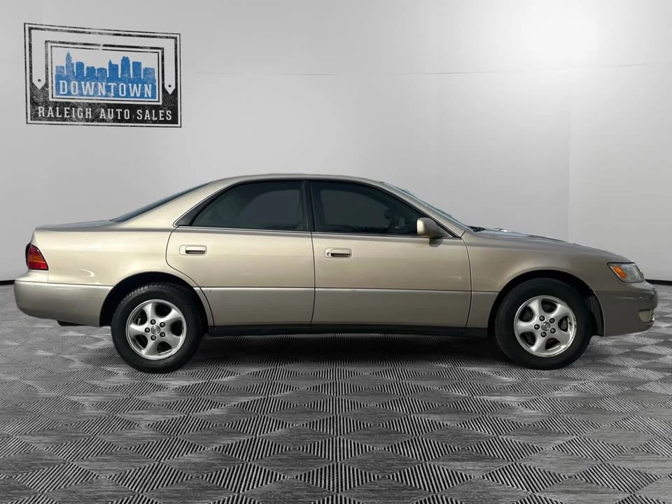 1998 Lexus ES 3rd Gen - Image 4 of 12