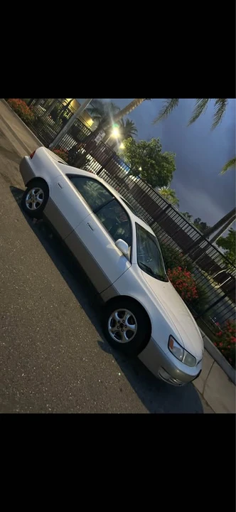 1998 Lexus ES 3rd Gen - Image 3 of 9