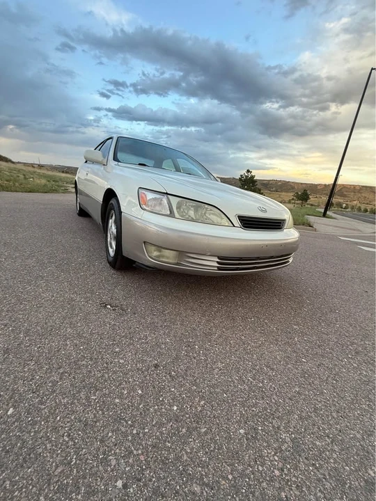 1998 Lexus ES 3rd Gen - Image 2 of 9