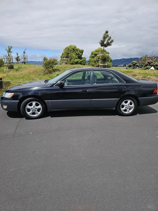 1998 Lexus ES 3rd Gen - Image 5 of 6