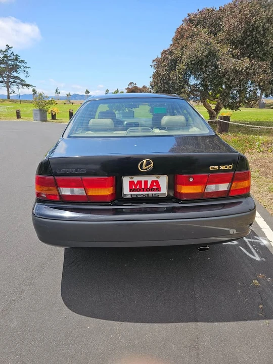 1998 Lexus ES 3rd Gen - Image 6 of 6