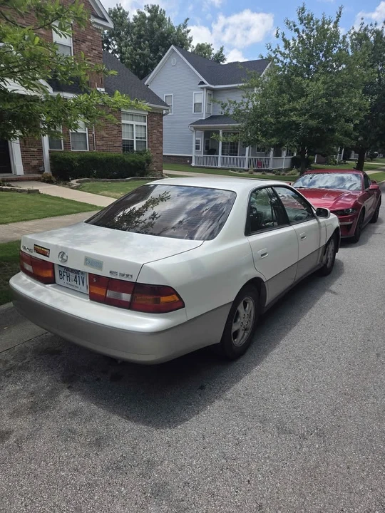 1998 Lexus ES 3rd Gen - Image 3 of 9
