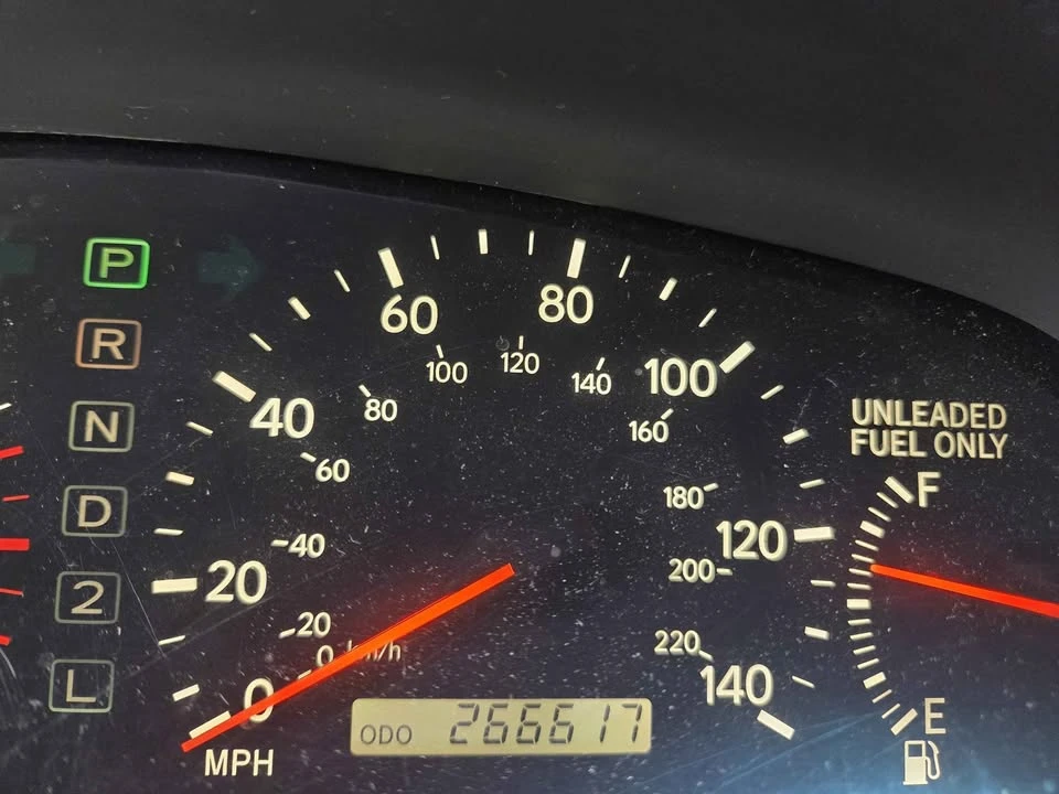 1998 Lexus ES 3rd Gen - Image 7 of 9