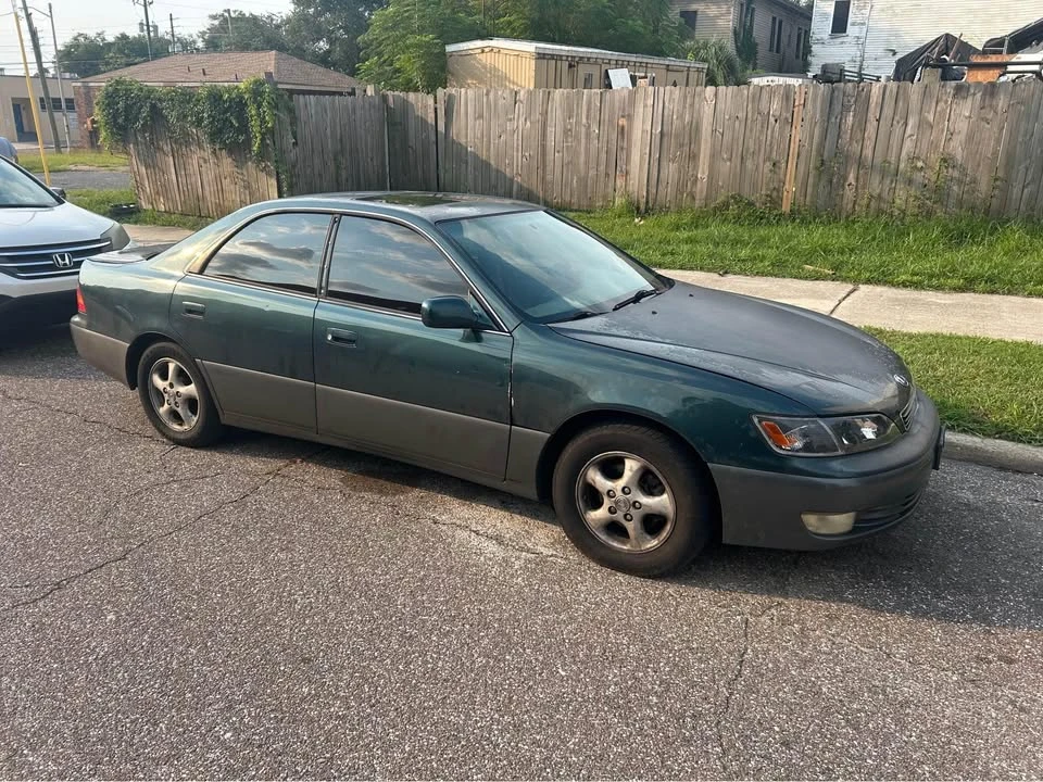 1998 Lexus ES 3rd Gen - Image 2 of 7