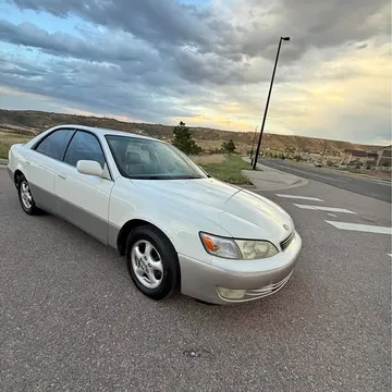 1998 Lexus ES 300 Sedan 4D