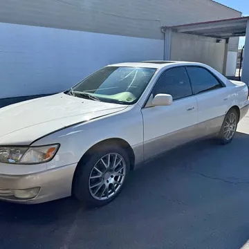 1998 Lexus ES 300 Sedan 4D