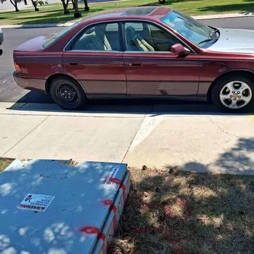 1998 Lexus ES 300h Luxury Sedan 4D