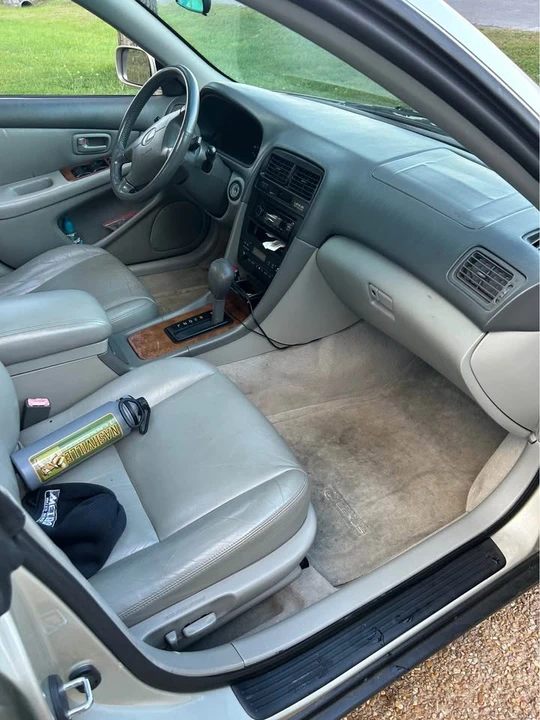 1998 Lexus ES 2nd Gen - Image 2 of 8