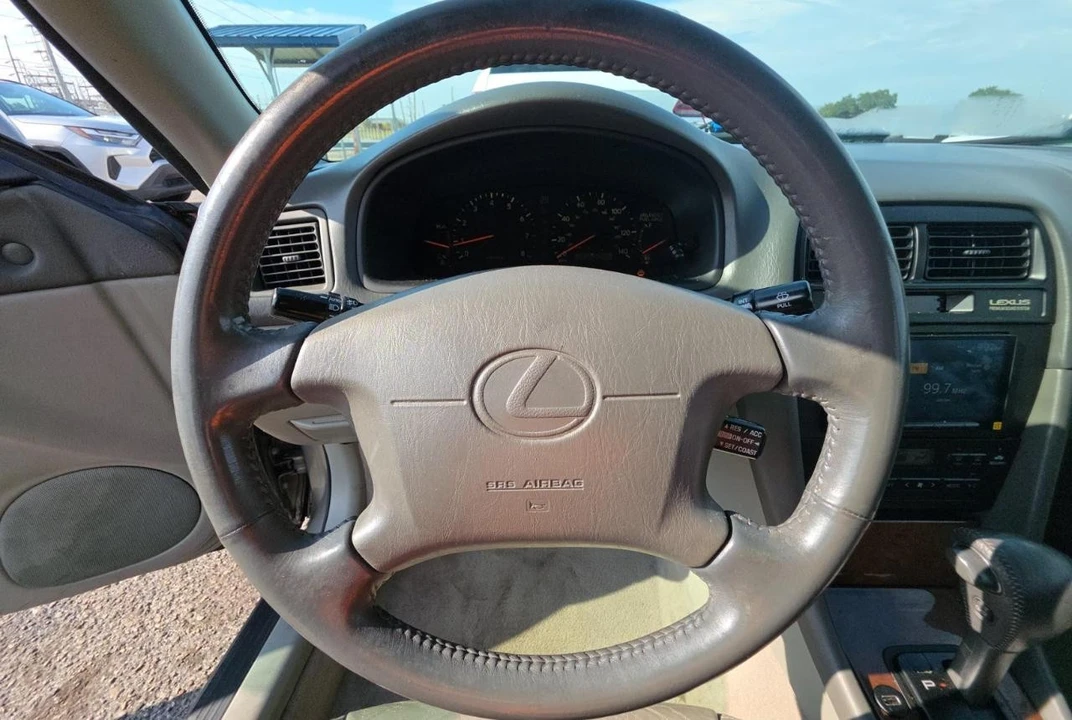 1998 Lexus ES 3rd Gen - Image 10 of 14