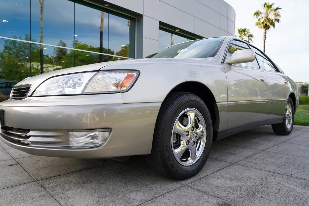 1998 Lexus ES 3rd Gen - Image 27 of 31